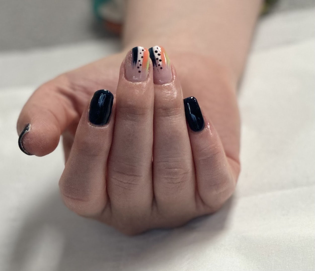 Bee beautiful beauty and tanning salon · Photos 1